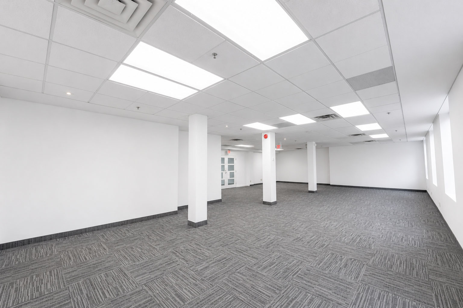 468N-Suite-302-2